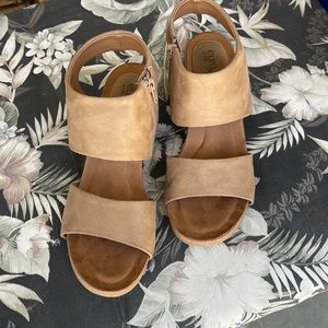 Sofft Euro soft Swede sandals